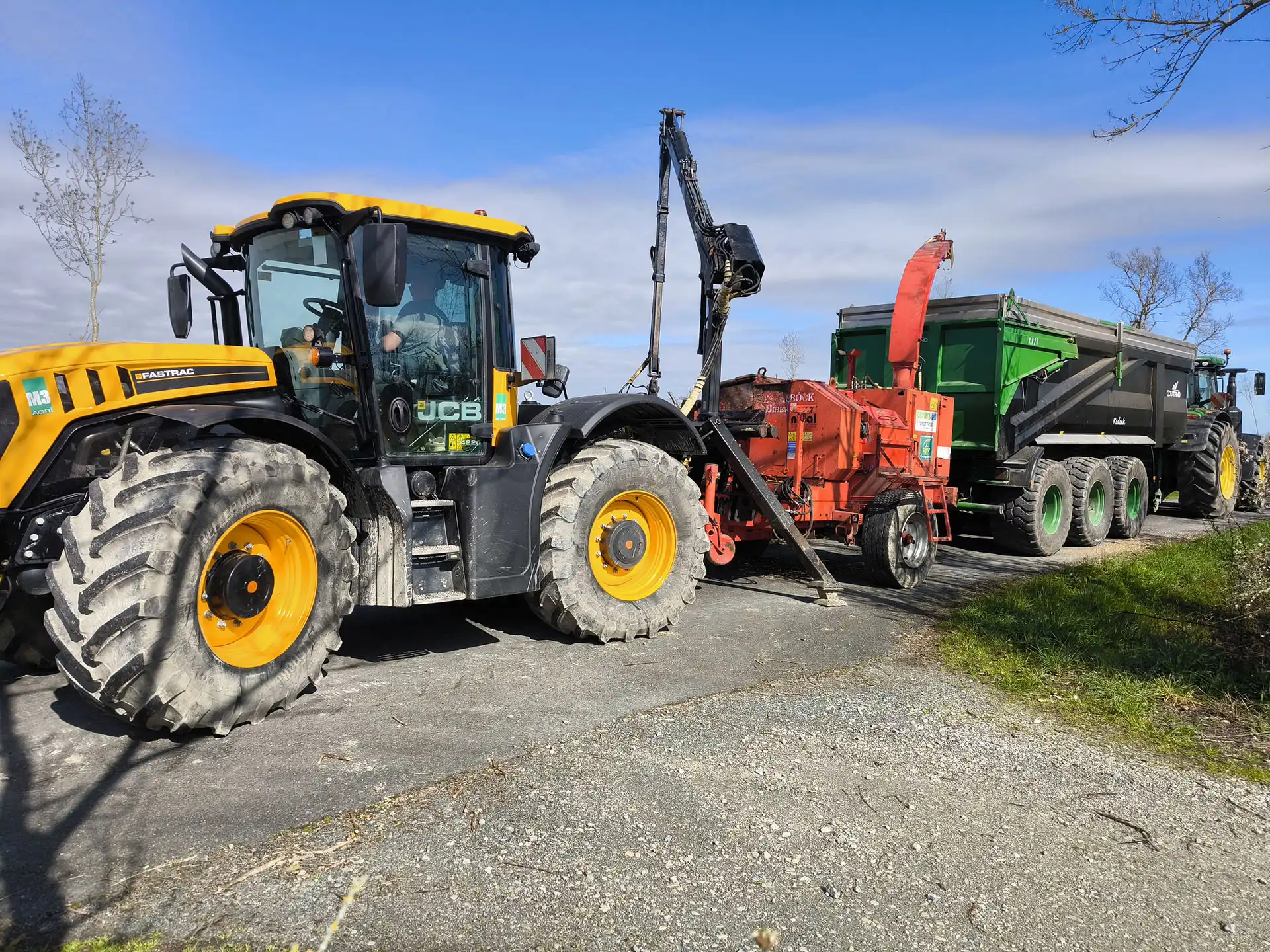 Travaux de plaquettes forestière à Champagné les Marais par CEPM, travaux publics